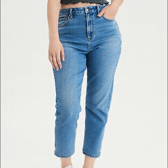 American Eagle Outfitters Denim - American Eagle Curvy Mom Jeans